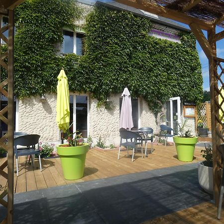 Logis Hotel Restaurant Auberge Saint Martin Surville  Exterior foto